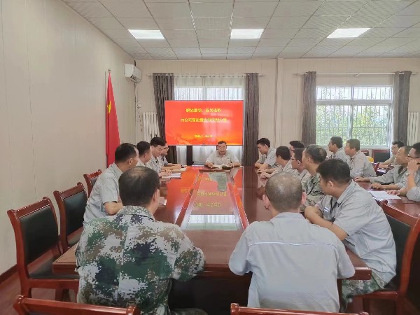 【理論宣講】鑫巖石料有限責(zé)任公司開(kāi)展“解放思想、奮發(fā)進(jìn)取，為公司高質(zhì)量發(fā)展貢獻(xiàn)力量”宣講活動(dòng)