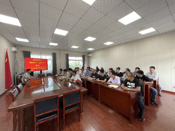 【理論宣講】鑫巖公司開(kāi)展“凝聚思想偉力，助推強(qiáng)工興產(chǎn)”宣講活動(dòng)