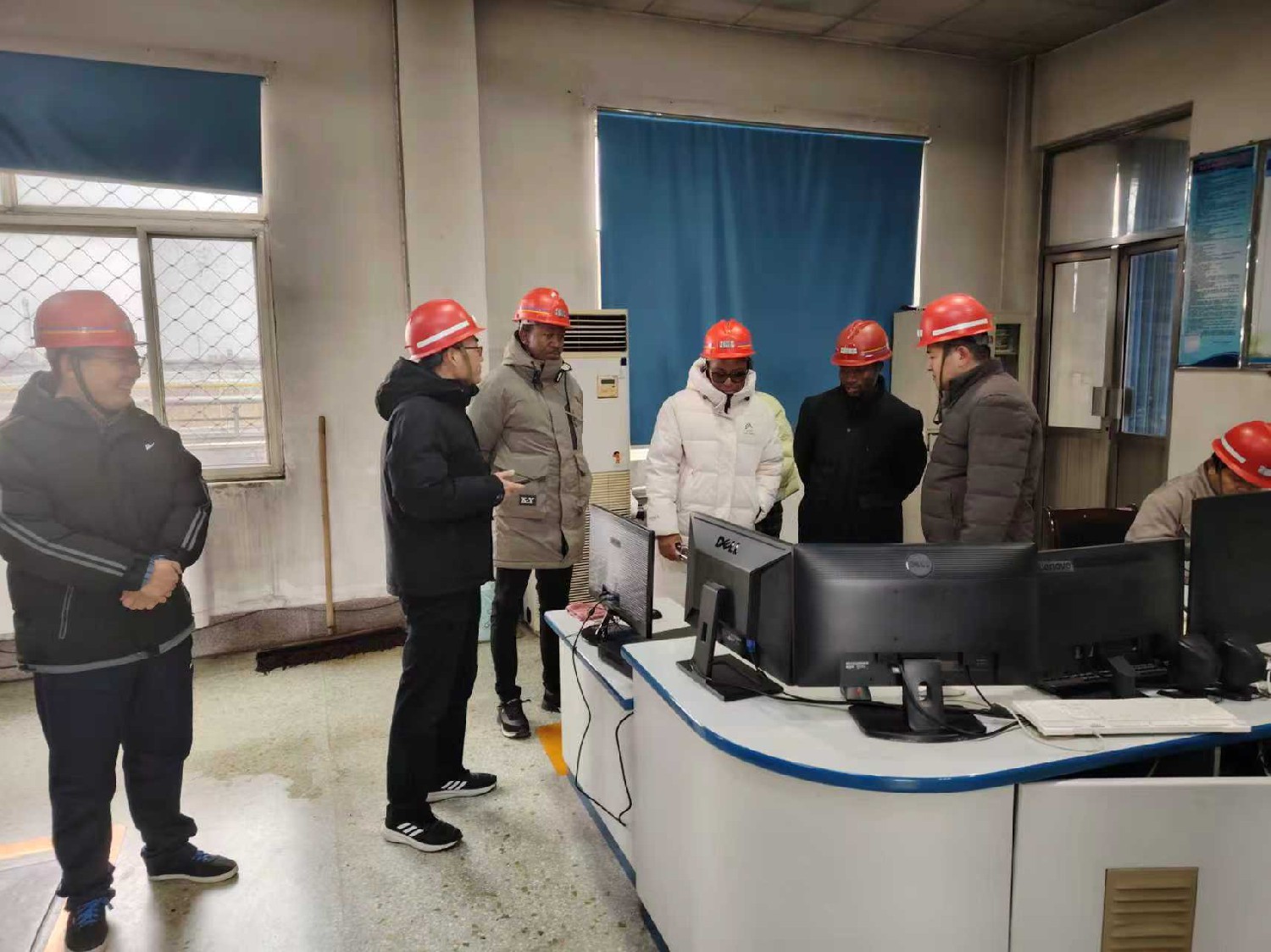 剛果（金）培訓(xùn)學(xué)員到東大煤礦交流學(xué)習(xí)