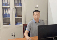 《以你我青春妙筆，書寫辰龍?jiān)娨馕恼隆?甘  霖